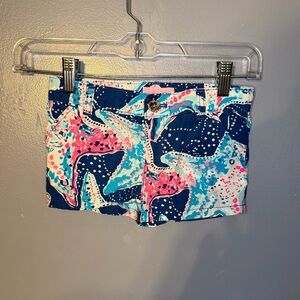 Lilly Pulitzer Starfish Print Shorts – Size 6